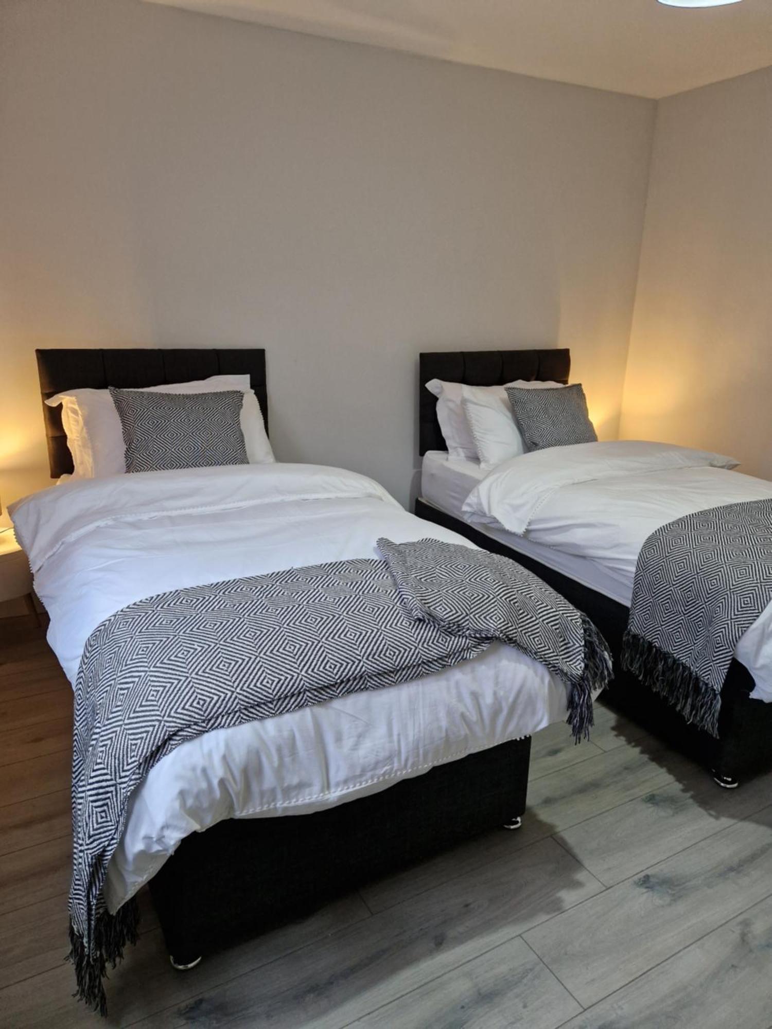 Stylish 2 Bed Home- Short Walk To Tottenham Stadium/Stations Londýn Exteriér fotografie